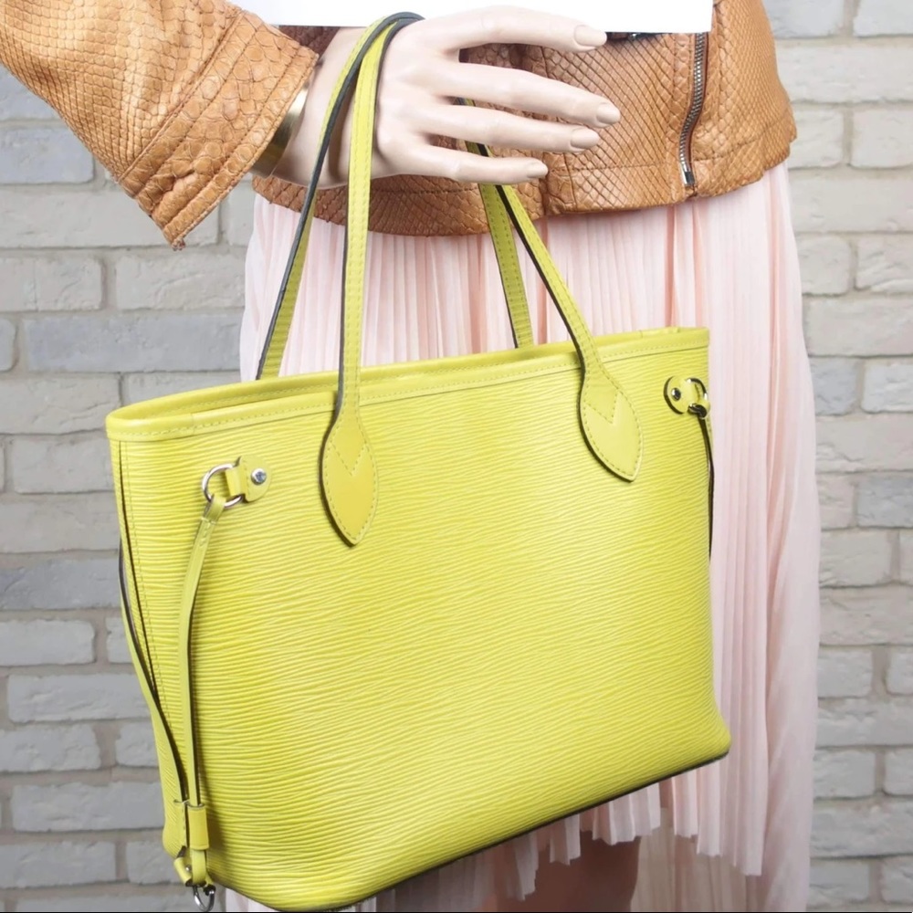 💛PRETTY💛 Louis Vuitton Yellow Epi Neverfull PM